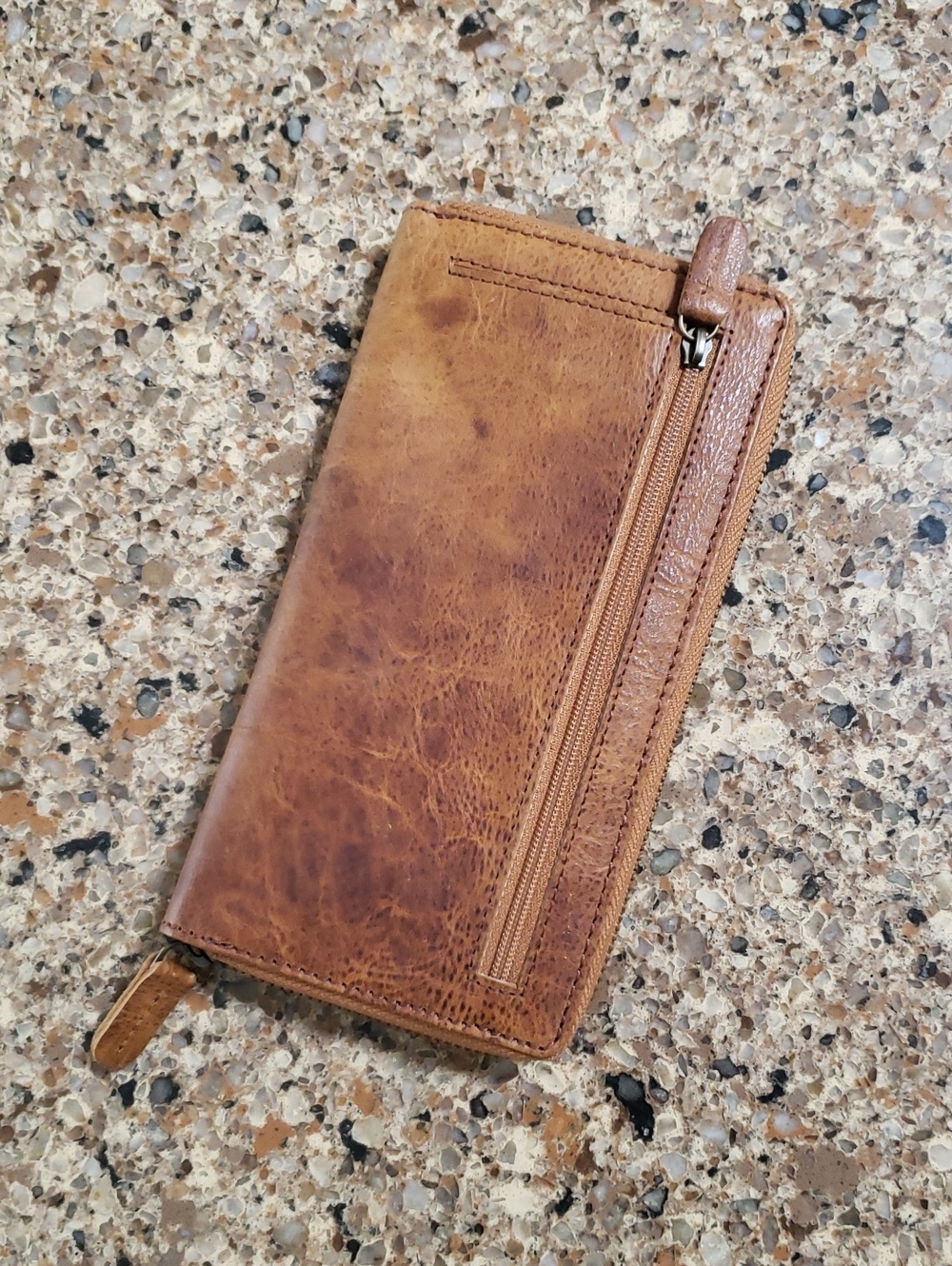 Leather Zip Wallet - Distressed Tan Brown